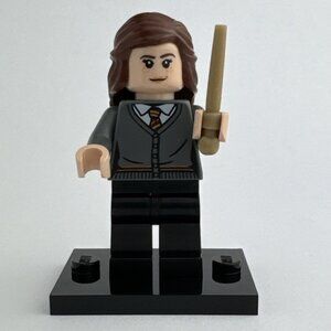 Lego Hermione Granger Minifigure w Base 75966 hp240 Gryffindor Sweater (lg7)